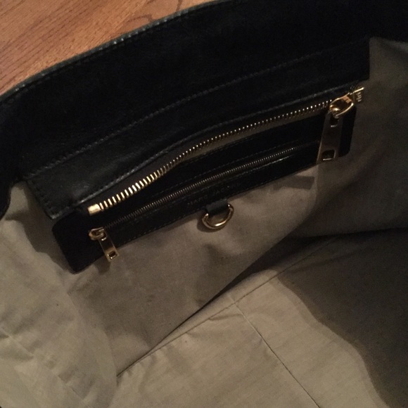 Marc Jacobs Large Tote - Picture 5 of 8